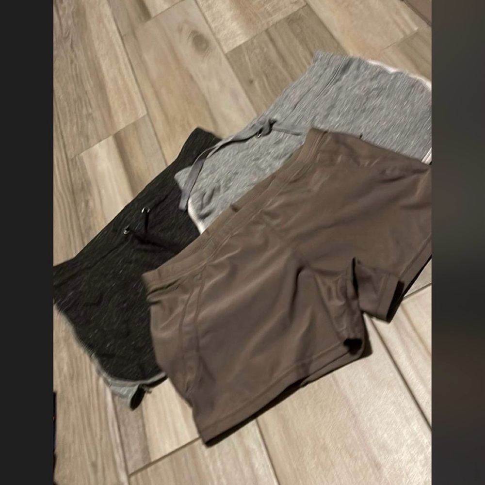 Athletic shorts bundle - womens
